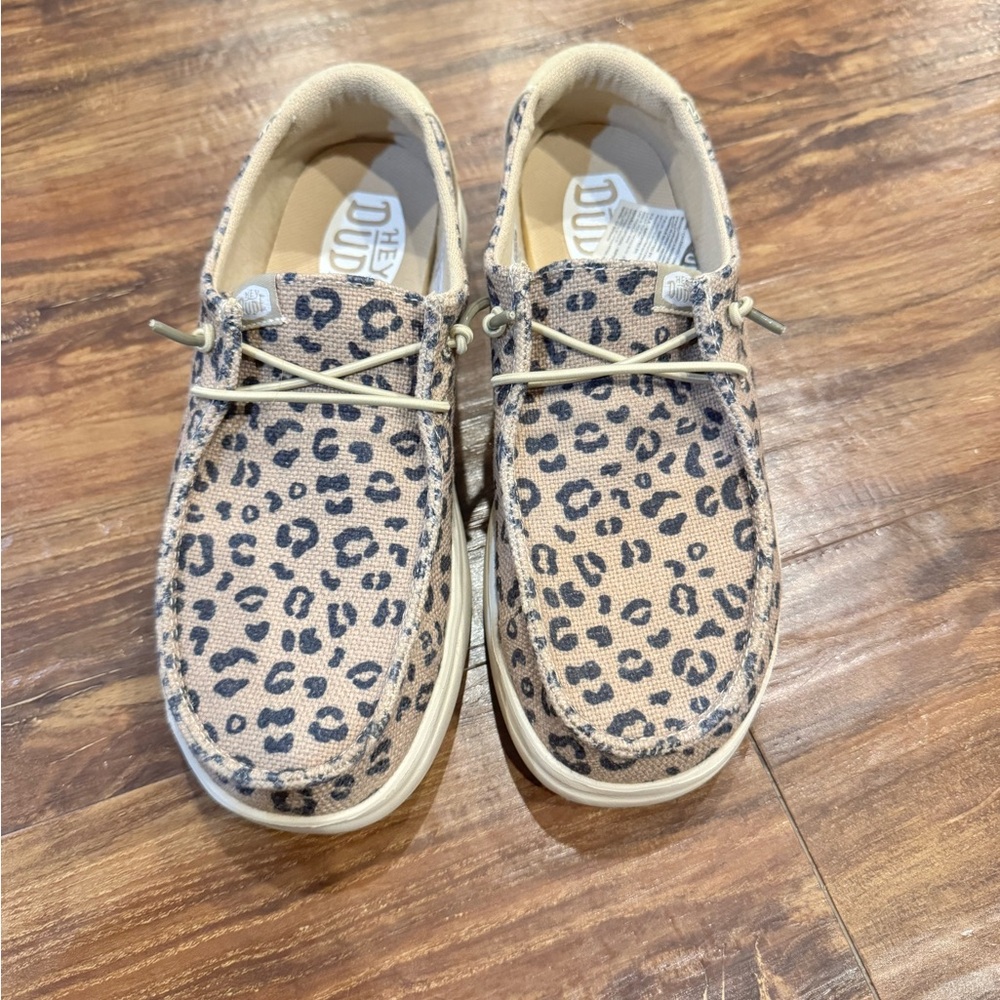 Hey Dude women’s Wendy rise
